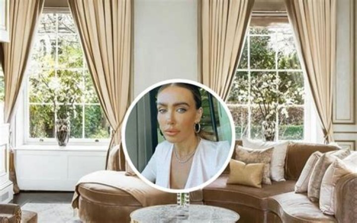 Azelia Banks compra casa dos sonhos como presente de anivers&aacute;rio para