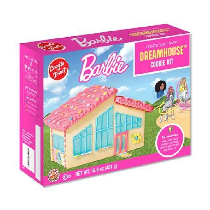 Barbie Gingerbread house Gingerbread house, Gingerbread, Cake