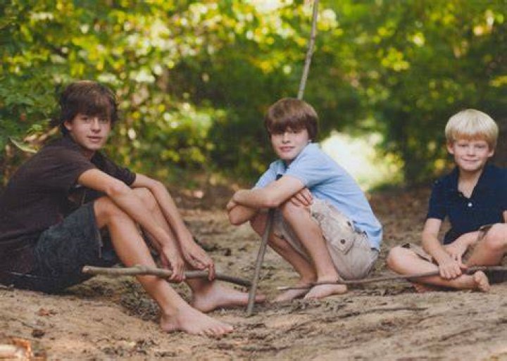 barefoot boys