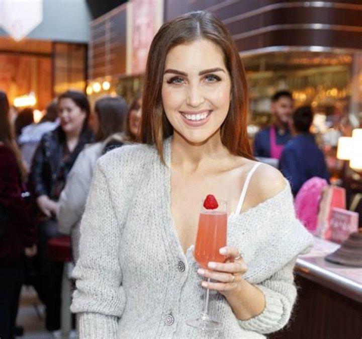 Beauty influencer Tara O'Farrell shares first look at new home VIP