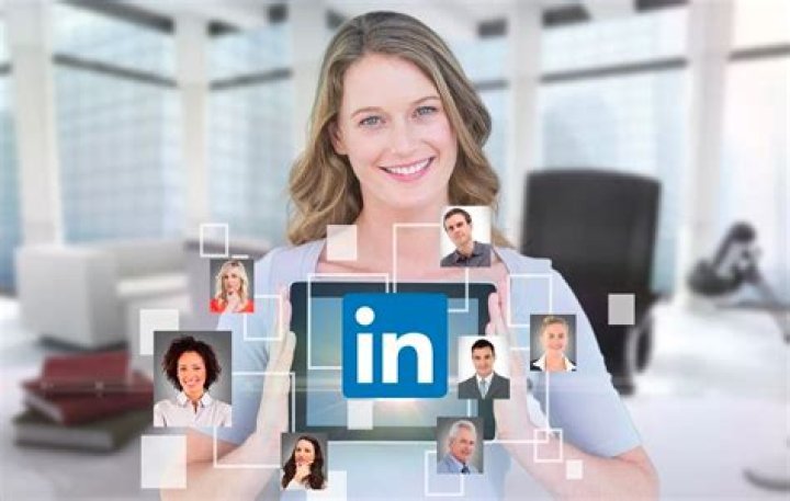 Bella Genest LinkedIn