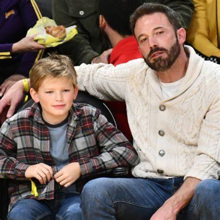 Ben Affleck Takes His Kid & Mother To The California Science Center