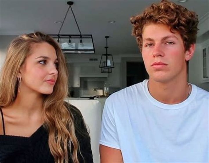 Ben Azelart Cheated on Her Girlfriend Hannah?! YouTube
