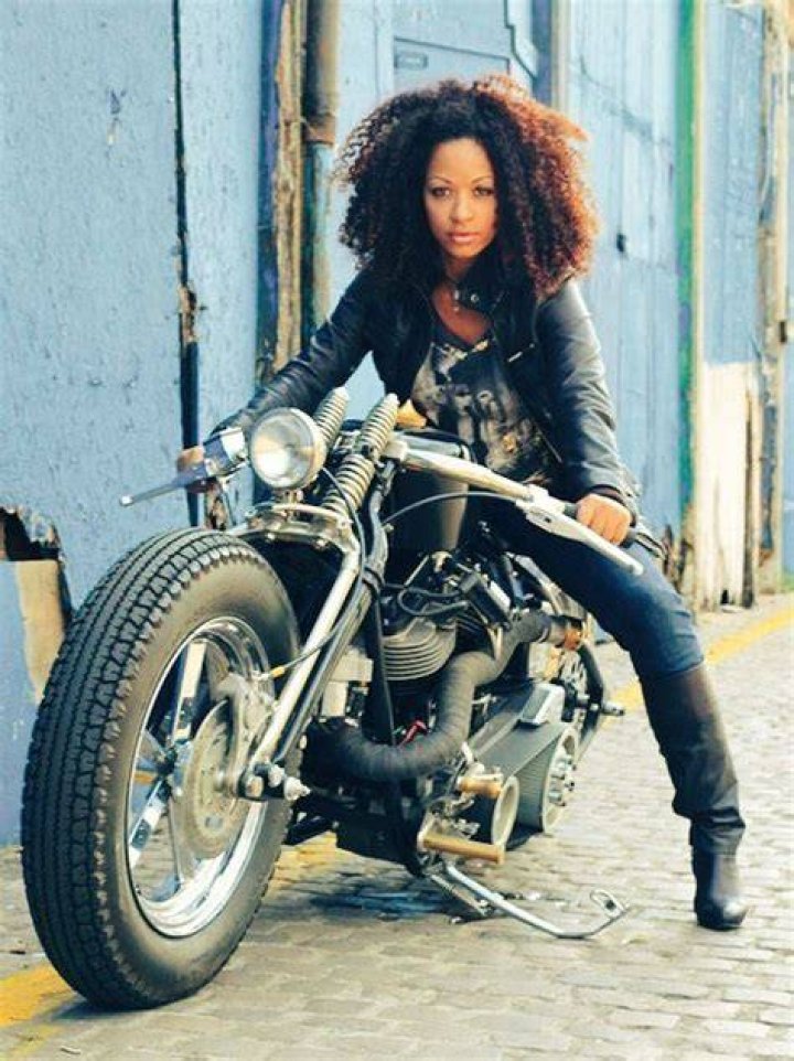 black women on motorcycles Motorcycle women, Motorcycle culture