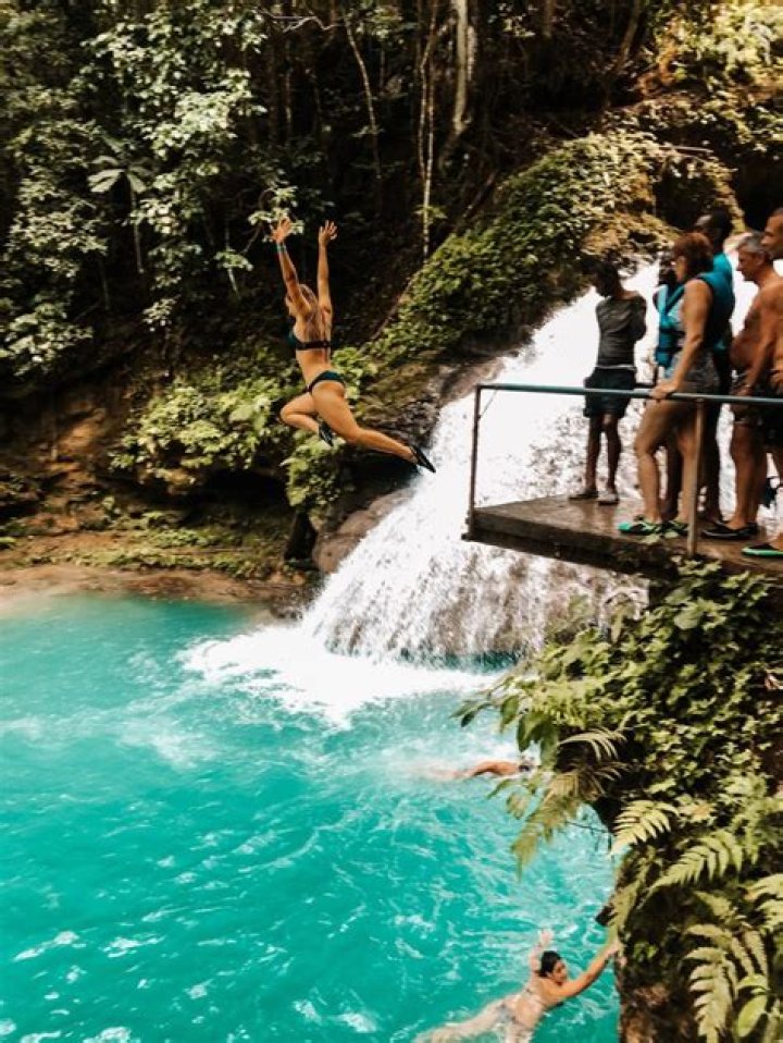 Boberry in Jamaica 2022 Waterfall r/BoberryBBW