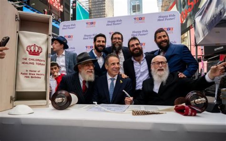 Borat taunts Jewish voter with bacon as he returns in 'election