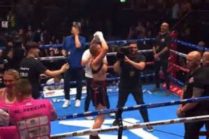 Boxing Daniella Hemsley's celebration rejected by boxing's biggest