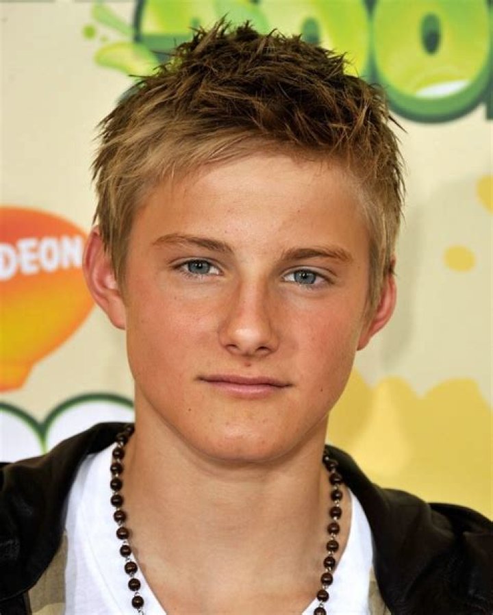 BoyRoyRose ALEXANDER LUDWIG