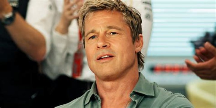 Brad Pitt Waited For THIS Before 'Secretly' Dating Emily Ratajkowski
