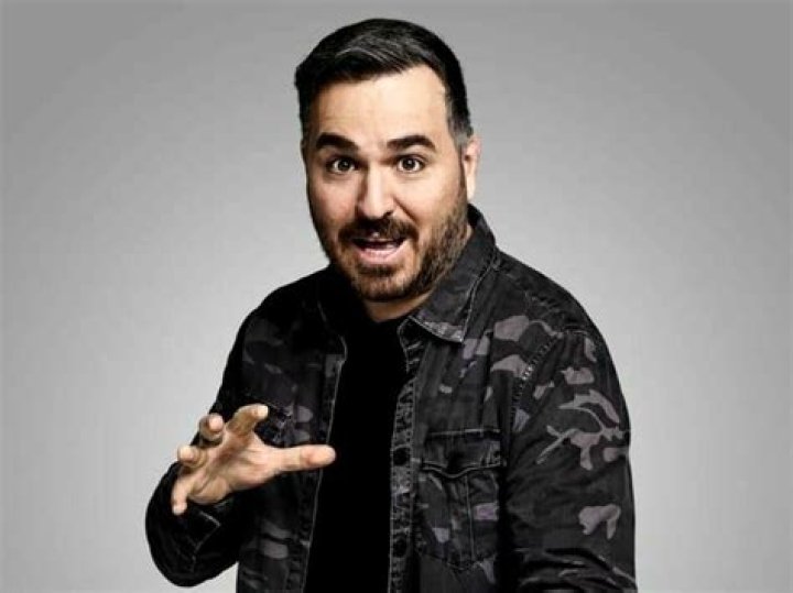 Brian Quinn's Net Worth, Wife, Family, Weight Loss. How tall is he?