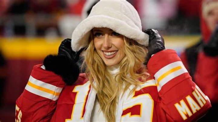 Brittany Mahomes named 2024 Sports Illustrated Swimsuit rookie &lsquo;I&rsquo;m