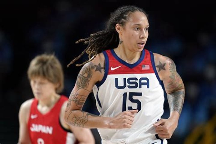 Brittney Griner Chante Galarza
