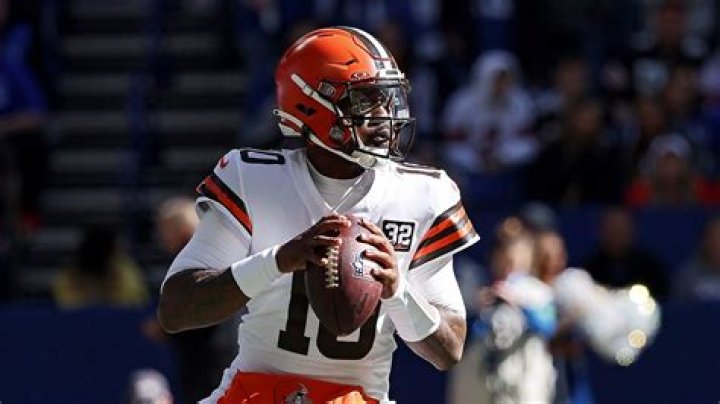 Browns News P.J. Walker Agrees to Practice Squad Contract After Bears