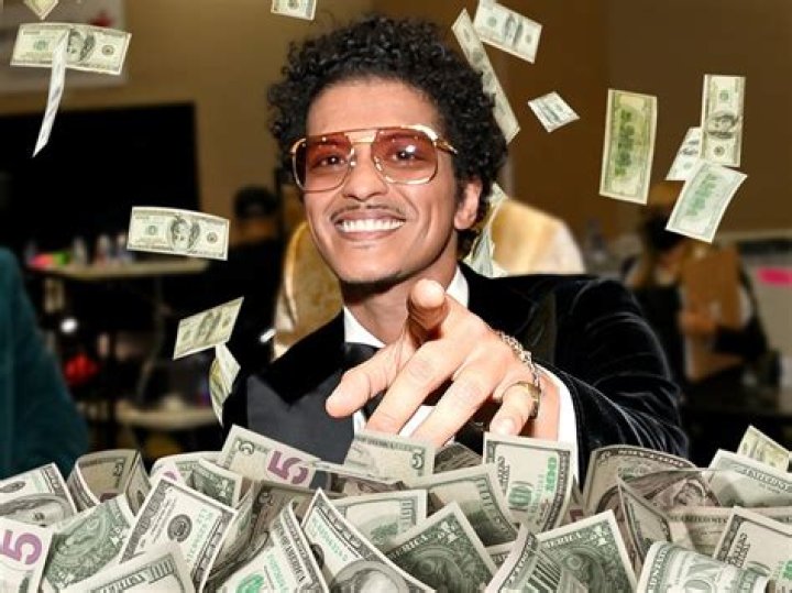 Bruno Mars How Much Money Does he Have and How He Spends it? The Wallet