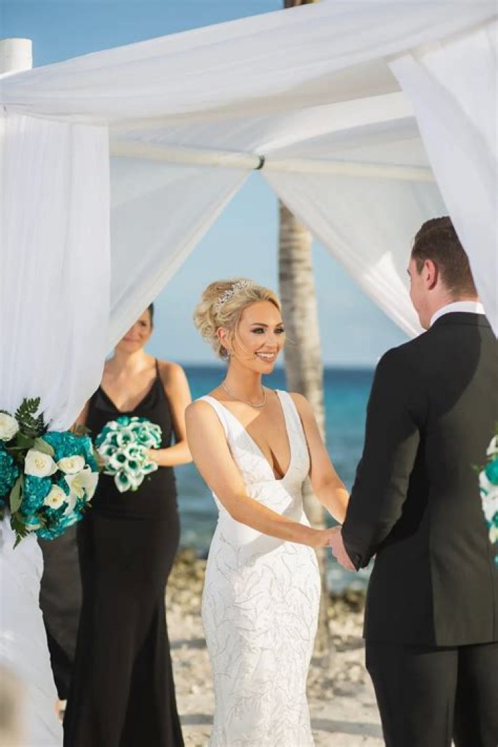Caleb & Kelly Aruba Wedding