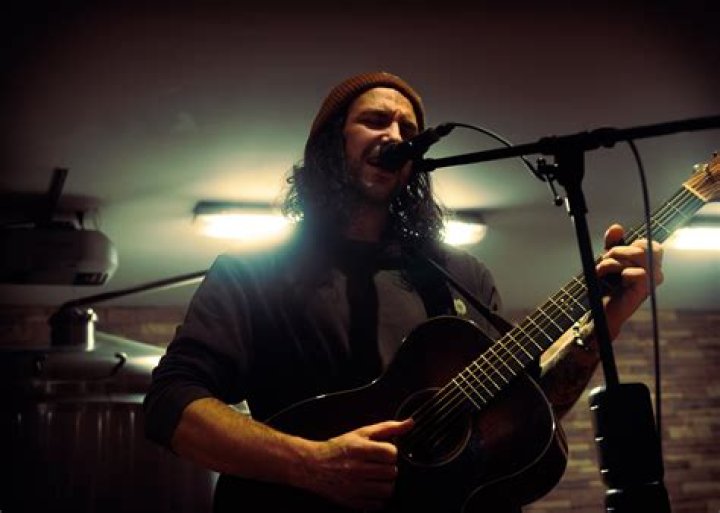 Cameron & Sara Beth Acoustic Show White Rock BC!, Sawbuck's