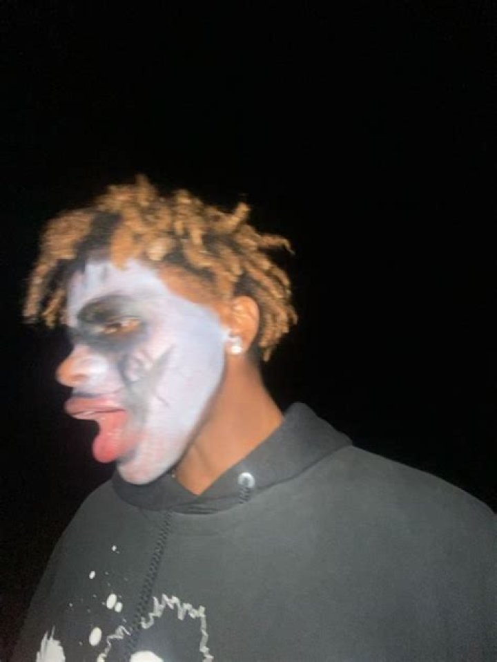 Carti face paint in 2022 Carnival face paint, Face, Face paint