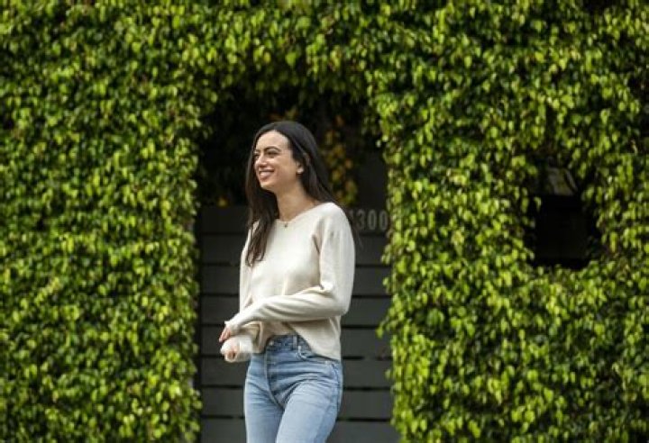 Cazzie David on dad Larry, Pete Davidson, essay collection Los