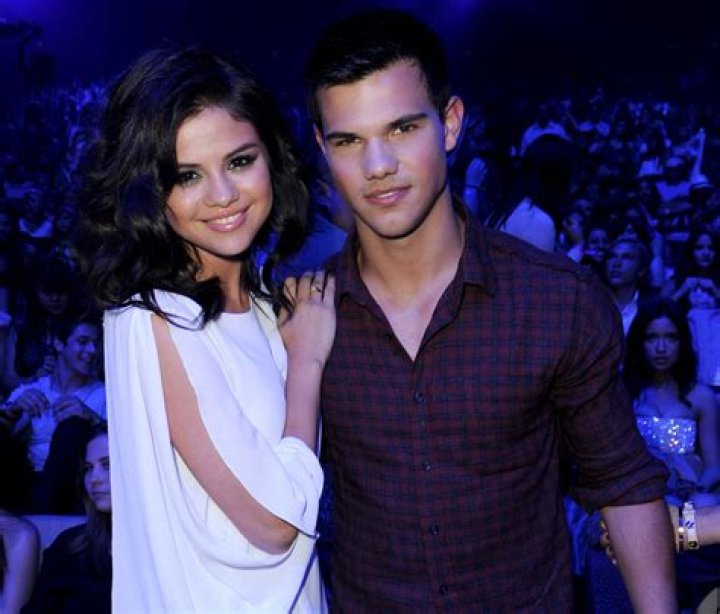 Celebrity Taylor Lautner Weight, Height and Age