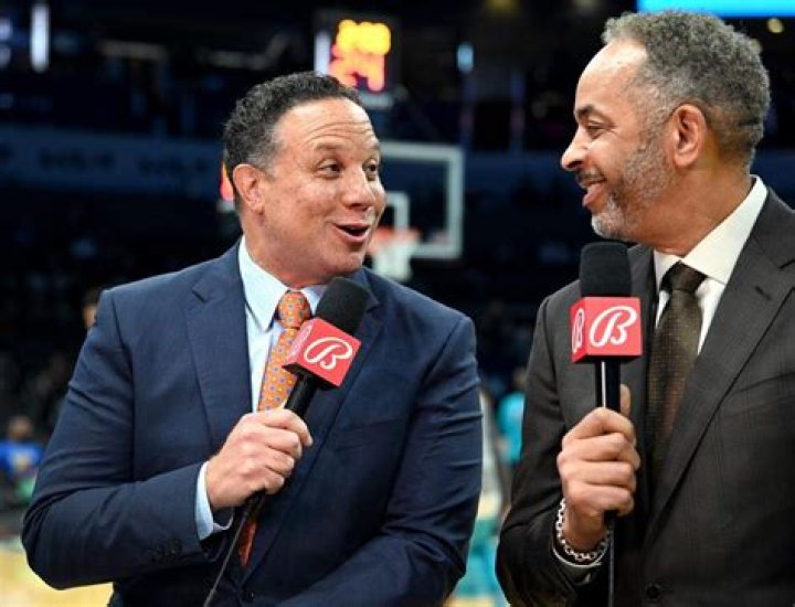 Charlotte Announcer Eric Collins&rsquo; Best Play Calls