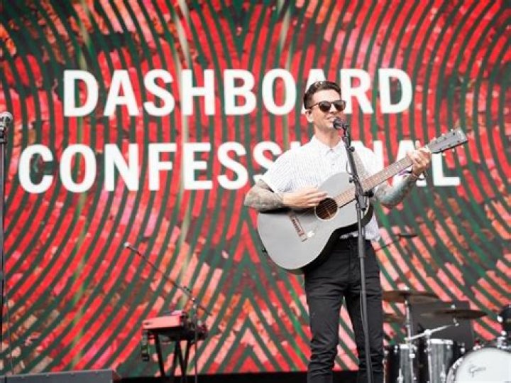Chris Carrabba of Dashboard Confessional Taste of Chaos tour