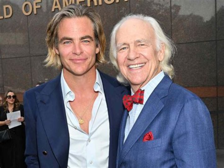 Chris Pine With His Dad Pictures POPSUGAR Celebrity Photo 7