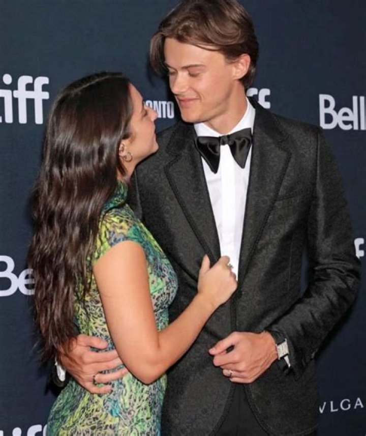 Christopher Briney&rsquo;s Girlfriend Isabel Machado 5 Things to Know Us