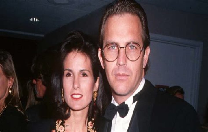 Cindy Costner bio net worth, Kevin Costner's first wife updates Kemi