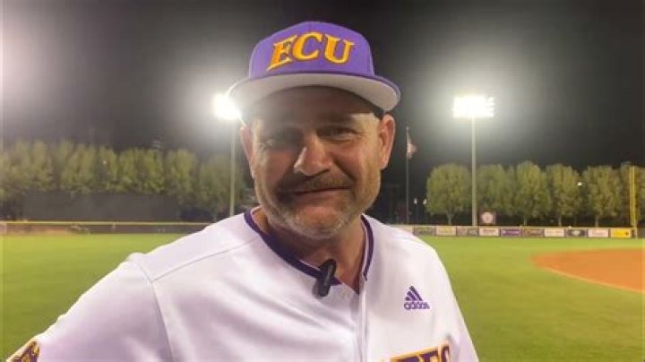 Cliff Godwin after ECU's 93 loss to UNCW at home YouTube