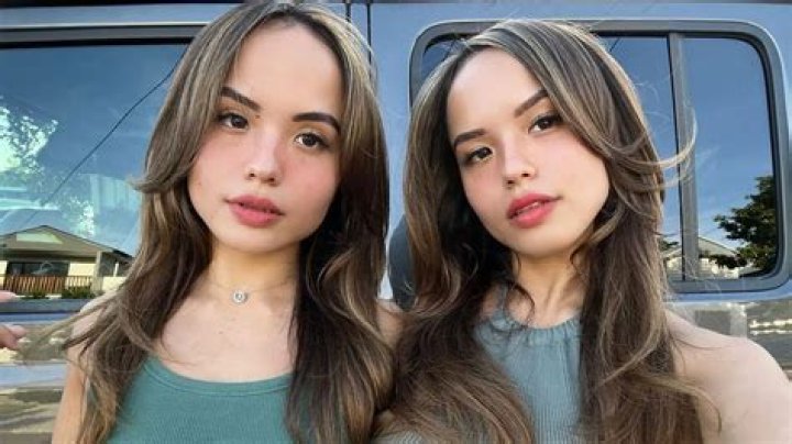 Connell Twins Siapa Carly Connell Bio Family Trivia Famous Birthdays