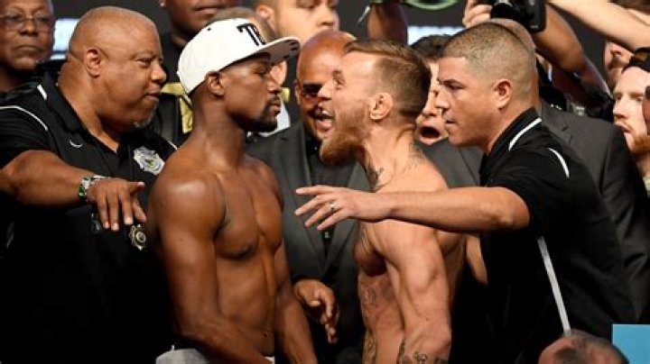 Conor McGregor, Floyd Mayweather both make weight for bout
