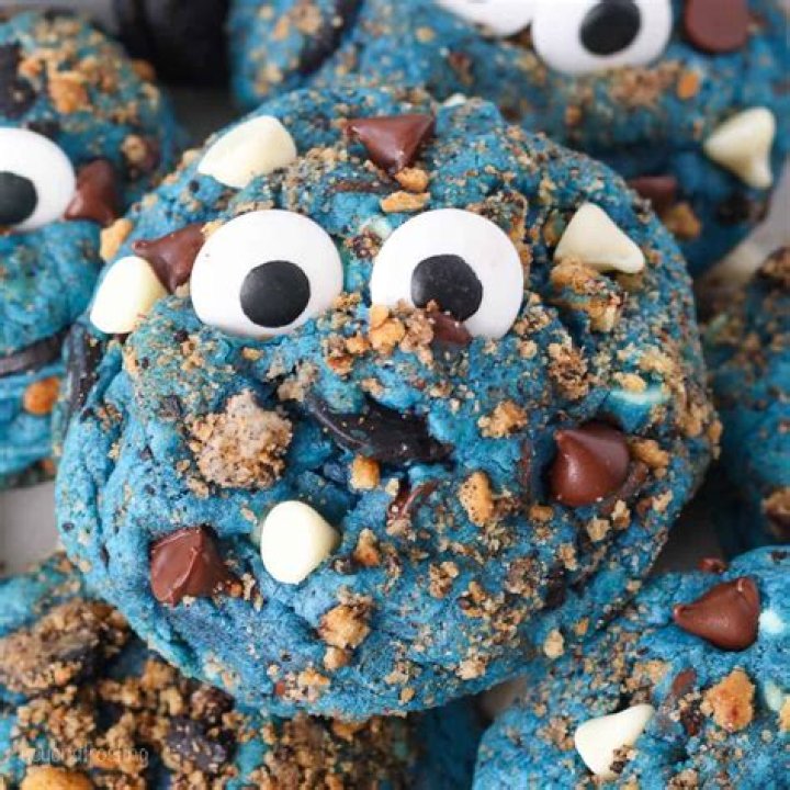 Coookie Monster Cookie BluffCakes