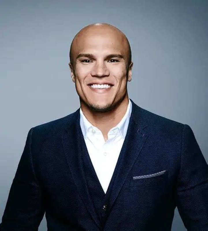 Coy Wire CNN, NFL, Wife, Parents, Kids, Bio Biography