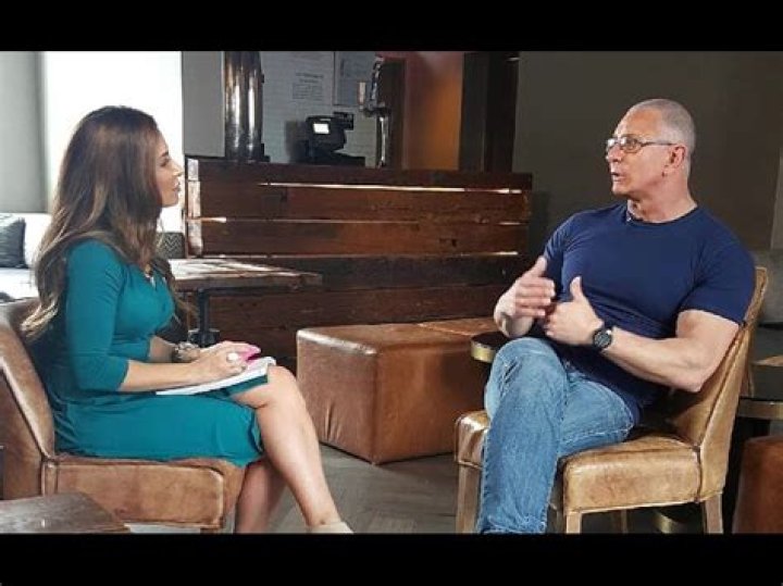 CSweat Fit TIp 28 Robert Irvine and Gail Kim YouTube