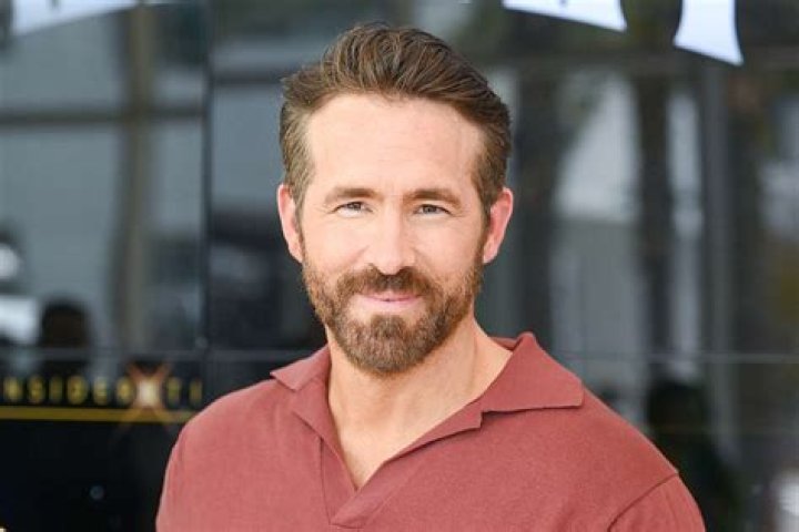 Cute Pictures of Ryan Reynolds With His Kids December 2016 POPSUGAR