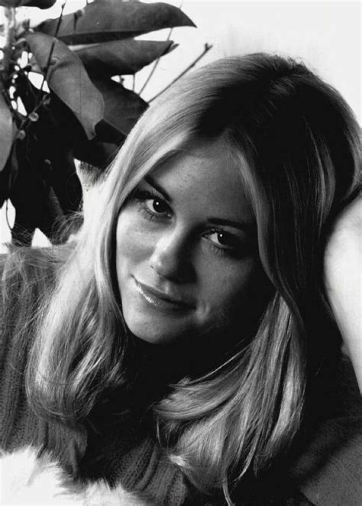 Cybill Shepherd (1972) r/OldSchoolCool