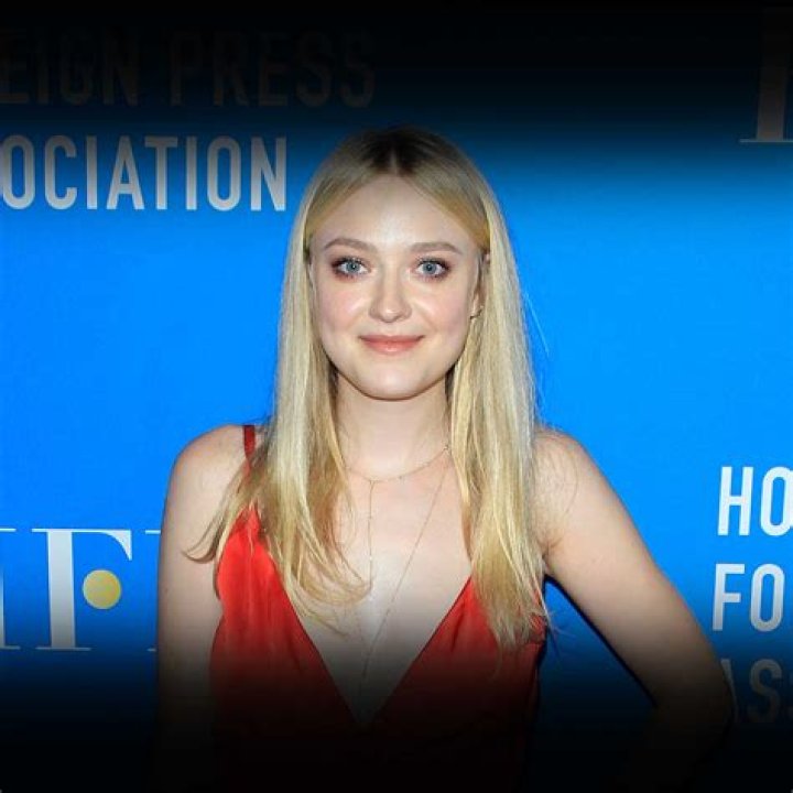 Dakota Fanning Net Worth. Salary. House. Biography, Cars