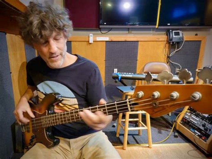 Dan Rothchild loves music