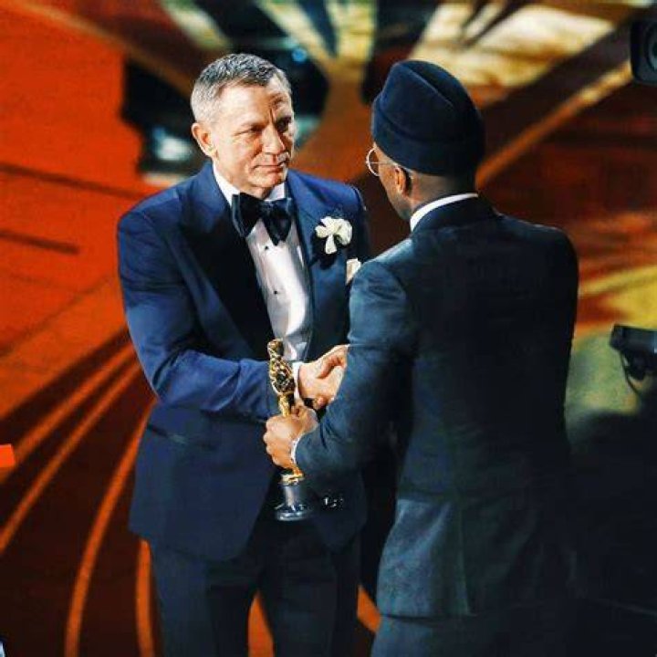 Daniel Craig Net Worth, Biography, Age, Career, Movies, Family, Wife