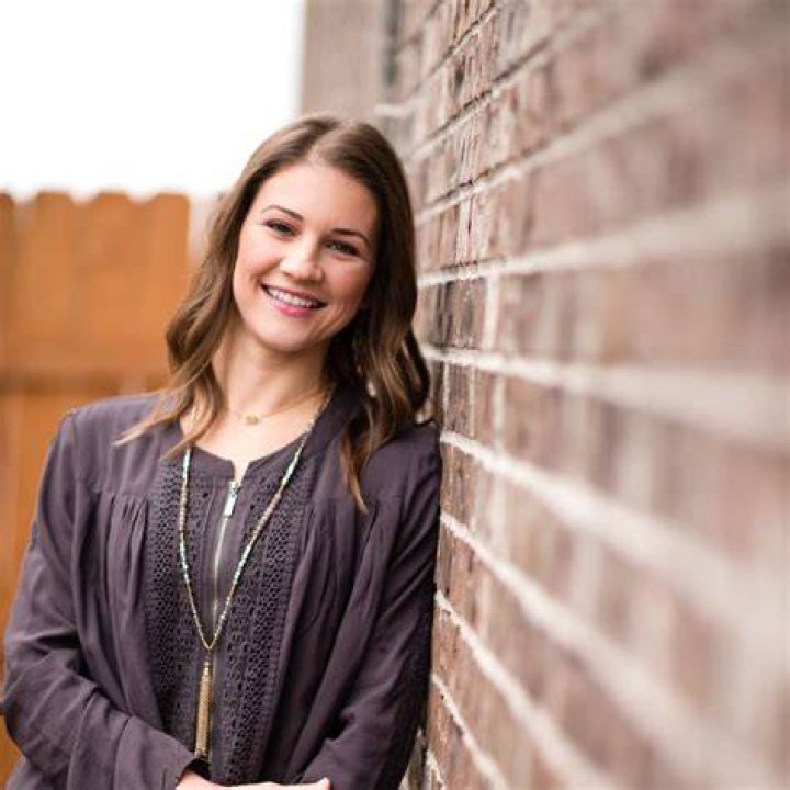 Danielle Busby Age, Bio, Birthday, Family, Net Worth National Today