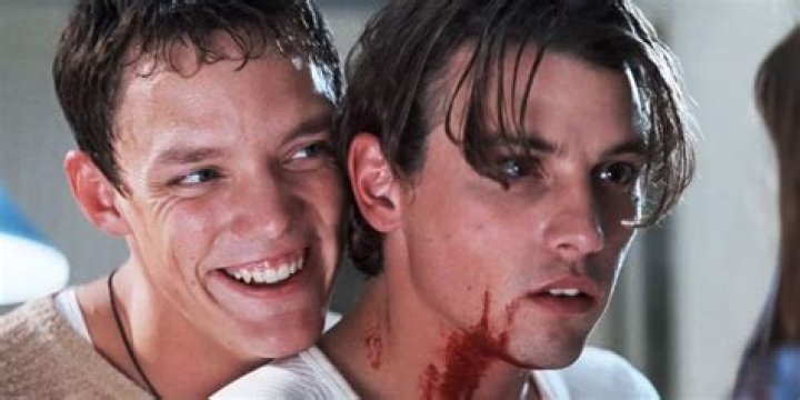 Darcy Cruz skeet ulrich hd