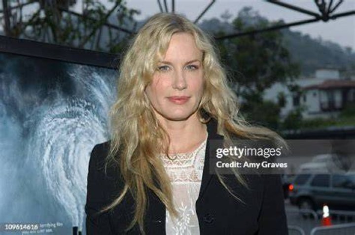 Daryl Hannah Biography Facts, Childhood, Family Life & Achievements