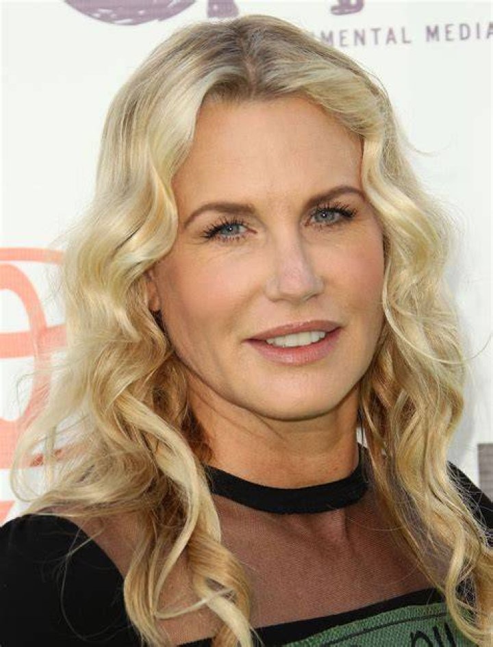 Daryl Hannah's height, weight and fitness tips