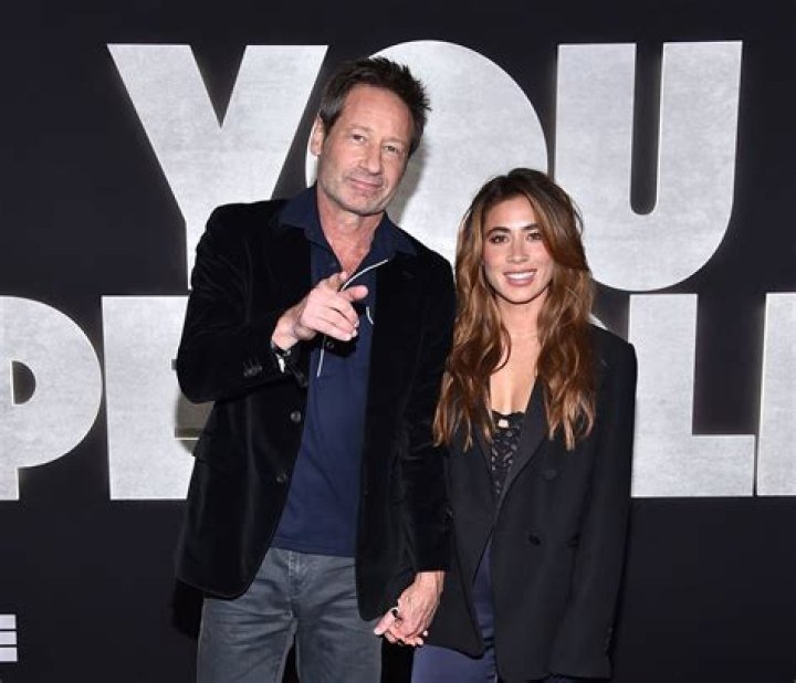 David Duchovny &eacute;s 33 &eacute;vvel fiatalabb p&aacute;rja az XAkt&aacute;k szt&aacute;rja 6 &eacute;ve