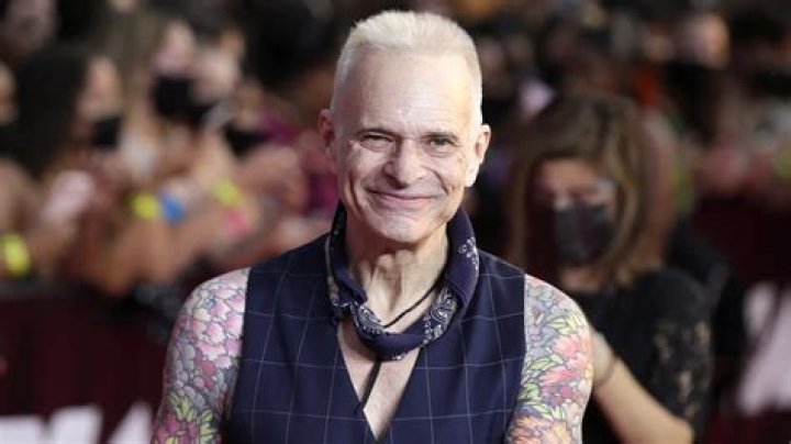 DAVID LEE ROTH Cancels New Year's Eve Weekend Shows In Las Vegas