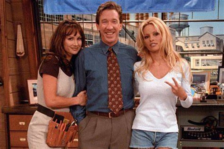 Debbe Dunning as Heidi &ldquo;The Tool Time Girl&rdquo; on &ldquo;Home Improvement