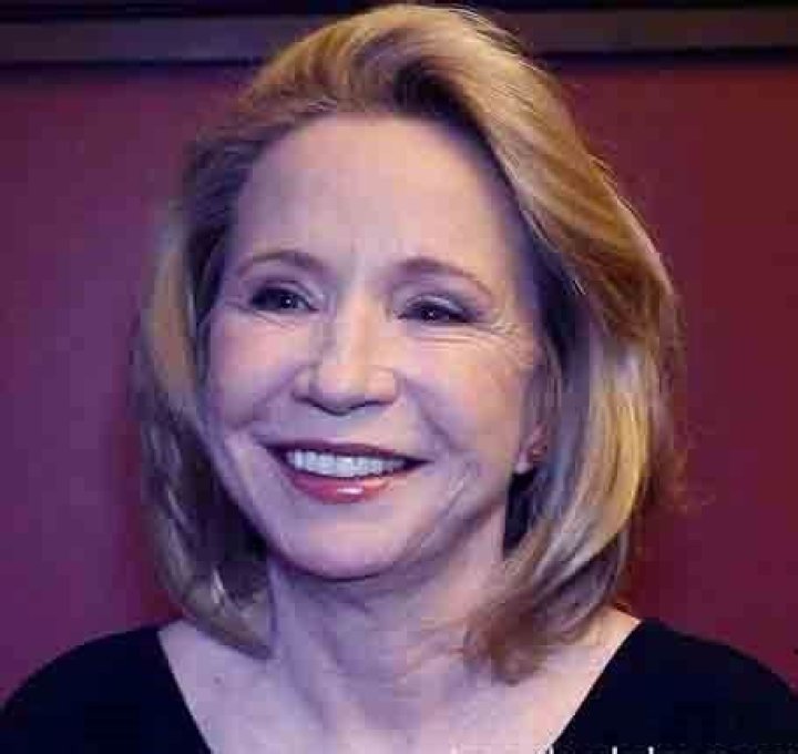 Debra Jo Rupp Net Worth & Bio/Wiki 2018 Facts Which You Must To Know!