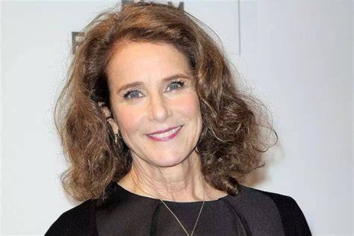Debra Winger Wiki, Bio, Age, Net Worth, and Other Facts Facts Five