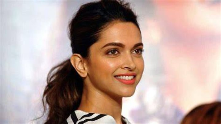 Deepika Padukone Height, Age, Biography, Wiki, Movies, Net Worth In 2020