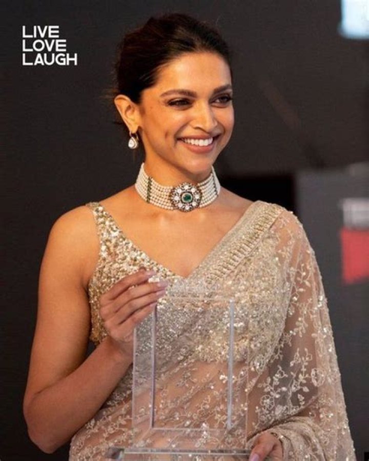 Deepika Padukone Wiki, Height, Age, Husband & Professional Life
